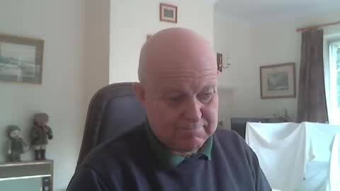 kindahairy4u online show from November 2025 11:09:02 AM