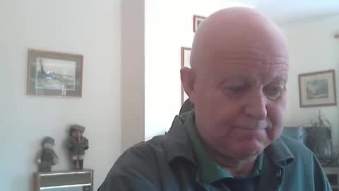 kindahairy4u online show from April 2026 10:38:02 AM