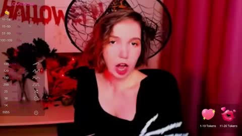 Hazel online show from October 2025 08:27:05 AM