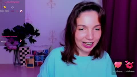 Snapshot of kindhazelhere_ chatting on July 2026 07:01:01 AM Hazel online show from July 2026 07:01:01 AM