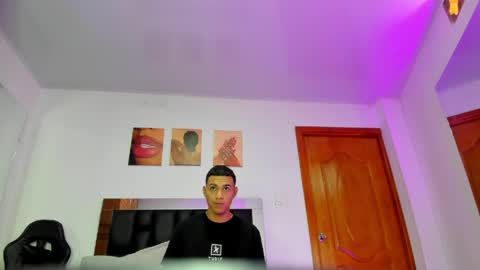 Snapshot of king_ares1 chatting on May 2026 04:02:01 PM king_ares1 online show from May 2026 04:02:01 PM
