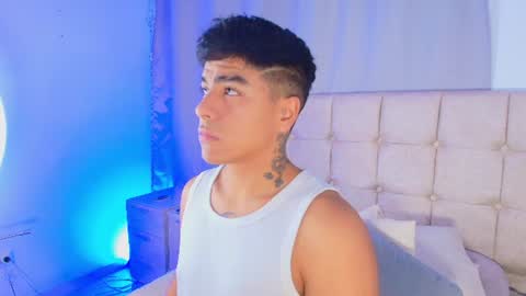Snapshot of king_azahell chatting on June 2026 11:38:02 PM king help me reach 100 likes online show from June 2026 11:38:02 PM