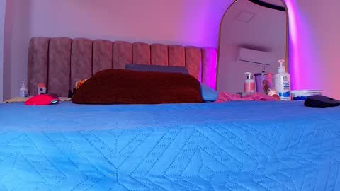 Snapshot of king_bella_ chatting on February 2026 03:05:01 AM Bella online show from February 2026 03:05:01 AM