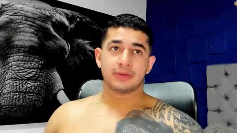 Angel Falconer online show from December 2025 01:13:01 AM