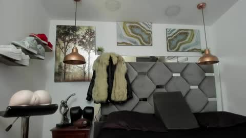 Snapshot of king_fitt_ chatting on January 2025 02:02:02 PM HOT MEN BLACK online show from January 2025 02:02:02 PM