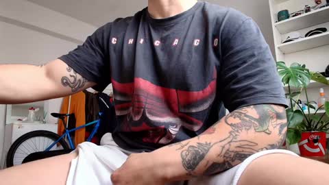 Snapshot of king_master_juan chatting on December 2024 09:40:02 AM The Best Master online show from December 2024 09:40:02 AM