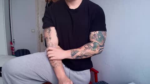 Snapshot of king_master_juan chatting on February 2026 09:51:02 AM The Best Master online show from February 2026 09:51:02 AM