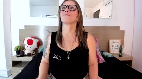 Snapshot of king_n_kathe_ chatting on August 2026 12:41:02 PM King Kathe online show from August 2026 12:41:02 PM