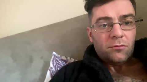 king_o107 online show from March 2026 08:20:02 AM