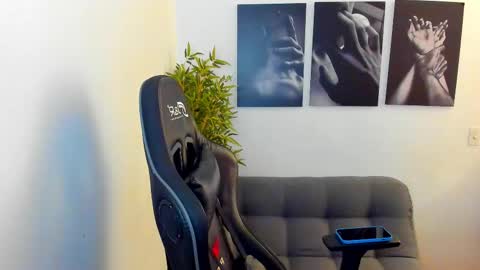 king_of_kings__ online show from February 2025 12:58:01 AM