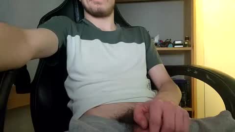 Snapshot of kingcharlez_04 chatting on February 2025 06:46:02 PM kingcharlez_04 online show from February 2025 06:46:02 PM