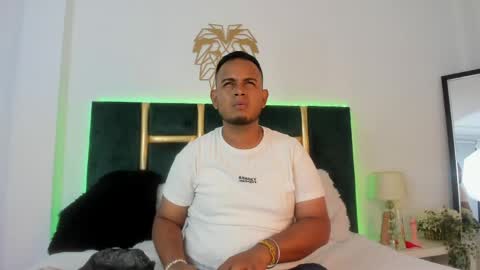 kingg_jay online show from May 2026 12:01:01 PM