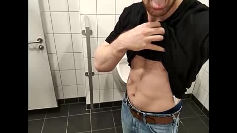 Snapshot of kingggamg99 chatting on November 2025 10:48:01 AM kingggamg99 online show from November 2025 10:48:01 AM