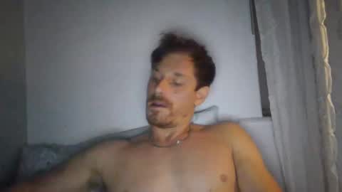 Snapshot of kingharold92 chatting on June 2026 12:32:02 AM kingharold92 online show from June 2026 12:32:02 AM