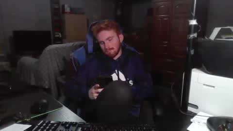 Snapshot of kingoffootfetish chatting on February 2025 07:42:02 AM Master  King Tommy online show from February 2025 07:42:02 AM