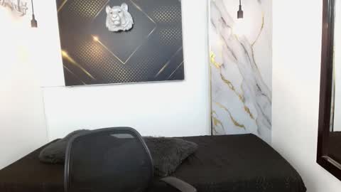 KING  online show from March 2026 03:11:02 AM