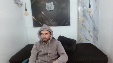 KING  online show from March 2026 03:08:02 AM