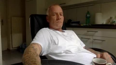 kingsize online show from October 2025 08:25:01 AM