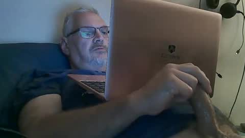 Snapshot of kingtongue10 chatting on September 2025 11:45:01 AM kingtongue10 online show from September 2025 11:45:01 AM