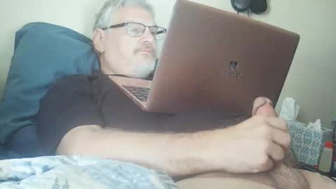 Snapshot of kingtongue10 chatting on January 2026 07:38:01 PM kingtongue10 online show from January 2026 07:38:01 PM