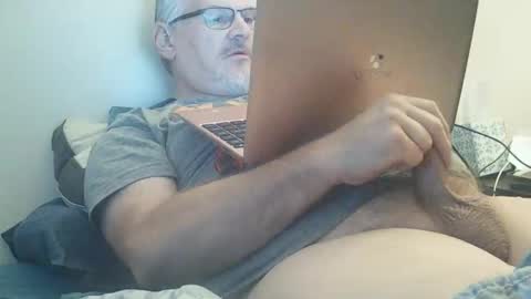 Snapshot of kingtongue10 chatting on January 2026 01:27:02 PM kingtongue10 online show from January 2026 01:27:02 PM