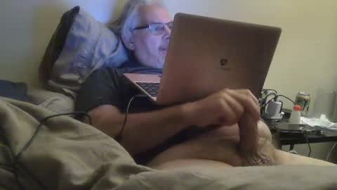 Snapshot of kingtongue10 chatting on July 2026 09:23:01 AM kingtongue10 online show from July 2026 09:23:01 AM