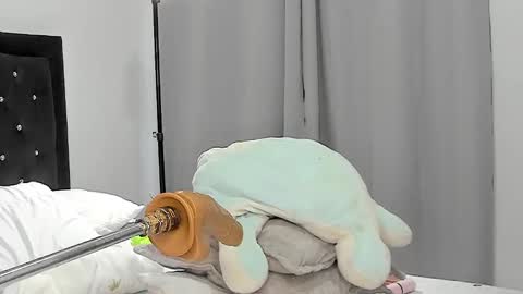 Alisson Summers online show from February 2025 12:06:02 PM