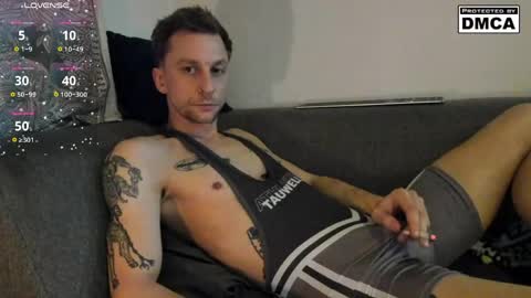 Snapshot of kinky_spidey chatting on May 2026 06:19:01 AM kinky_spidey online show from May 2026 06:19:01 AM