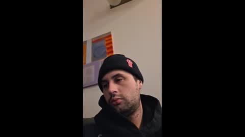 Snapshot of kinkycouple1789 chatting on November 2025 10:02:01 PM Maysie and Hunter online show from November 2025 10:02:01 PM