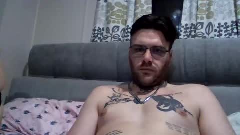 Snapshot of kinkycouple37305 chatting on February 2026 07:11:01 PM kinkycouple online show from February 2026 07:11:01 PM