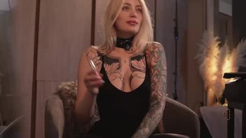 kinkylina_ online show from February 2025 02:23:02 PM