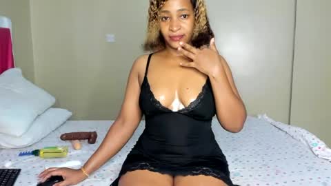 Snapshot of kinkylyla chatting on July 2026 07:26:01 AM Kinky online show from July 2026 07:26:01 AM