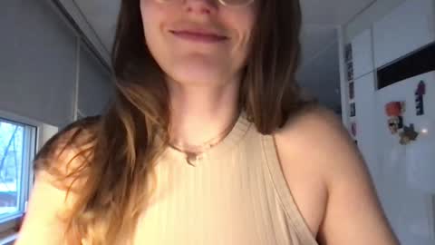 Snapshot of kinkyorange_ chatting on December 2024 08:33:01 AM Mary the Soulmate online show from December 2024 08:33:01 AM