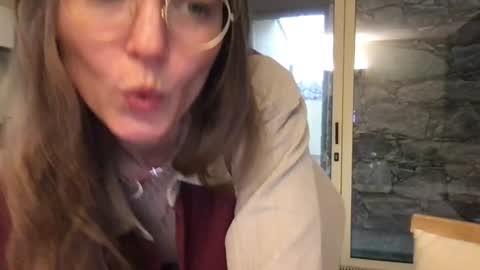 Snapshot of kinkyorange_ chatting on January 2025 03:15:01 PM Mary the Soulmate online show from January 2025 03:15:01 PM