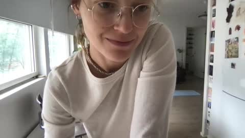 Snapshot of kinkyorange_ chatting on September 2025 09:11:01 AM Mary the Soulmate online show from September 2025 09:11:01 AM