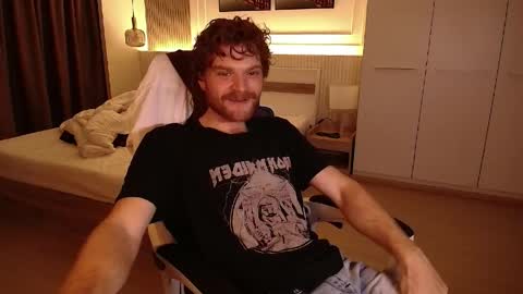 Kenny online show from April 2026 07:02:01 AM