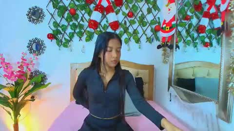 Isabella  online show from December 2025 01:42:01 PM