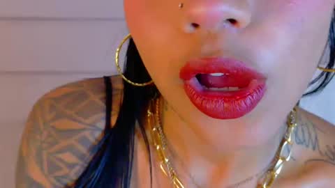 KiO online show from November 2025 03:16:02 AM