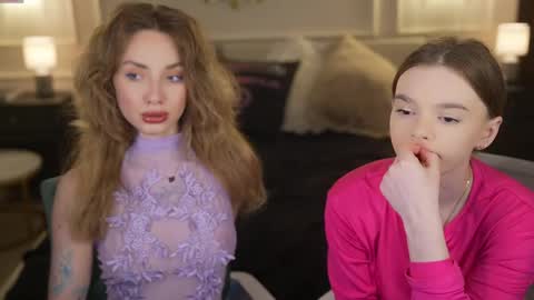 Sweet girls online show from April 2026 08:02:02 PM