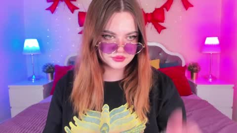 Snapshot of kira888soon chatting on May 2026 08:33:02 AM kira888soon online show from May 2026 08:33:02 AM