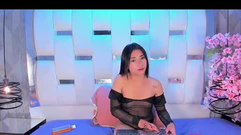 Snapshot of kira_bloom2 chatting on June 2026 12:10:02 PM online show from June 2026 12:10:02 PM