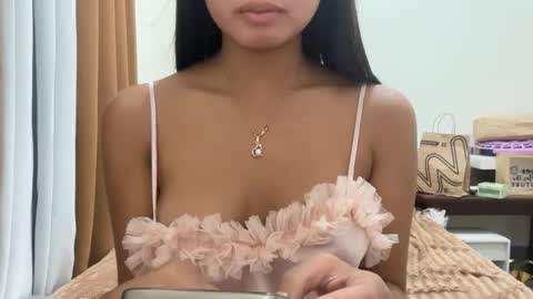 kira_danaya online show from April 2026 02:55:01 PM
