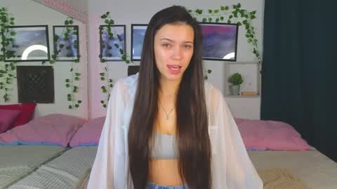 Kira online show from January 2025 09:04:01 PM