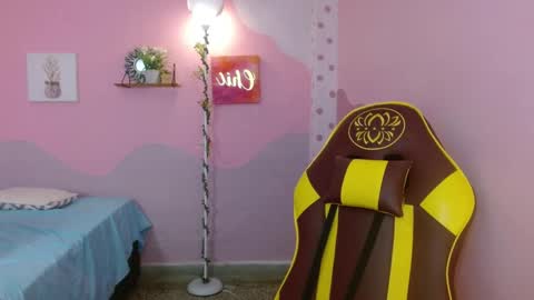 Kira 3 online show from February 2026 12:57:02 PM