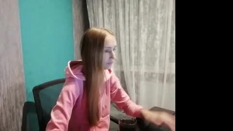 kira_morekiss online show from October 2025 05:22:02 PM