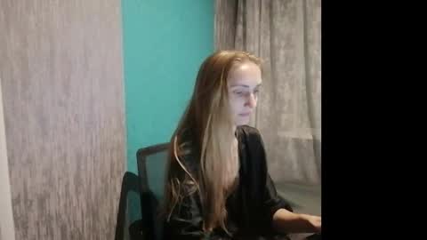 kira_morekiss online show from November 2025 07:02:02 PM