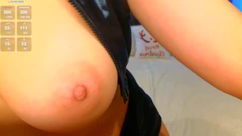 Snapshot of kira_sexxx chatting on January 2025 06:02:02 AM Kira online show from January 2025 06:02:02 AM