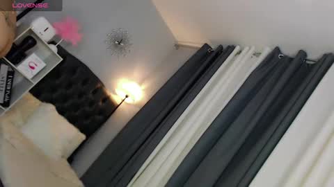 KIRA online show from February 2025 06:01:01 AM