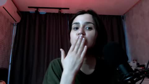 Kira  follow me  online show from May 2026 12:29:02 AM
