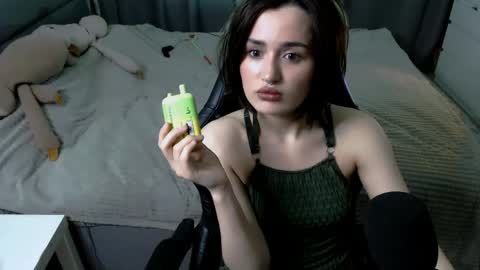 Kira  follow me  online show from May 2026 10:51:01 PM
